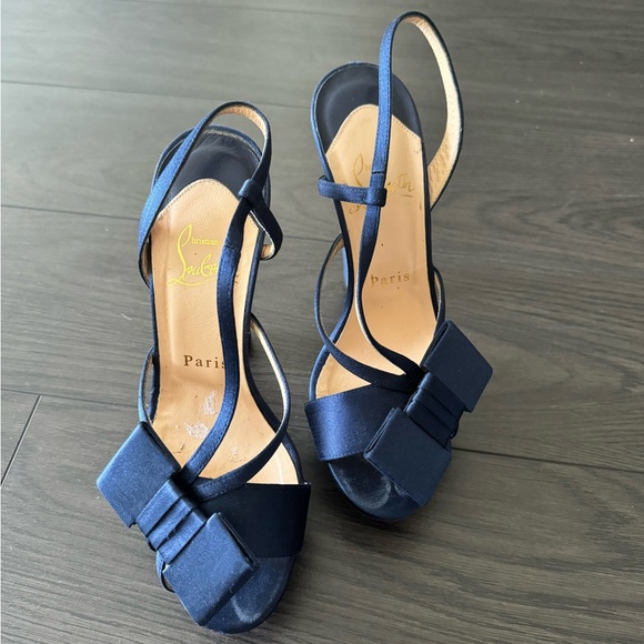 Christian Louboutin satin bow accents slingback sandals - Picture 2 of 5